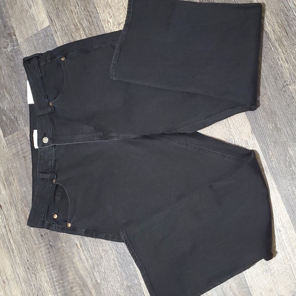 16 H&M Flare Ankle Length Black Jeans - Picture 7 of 8